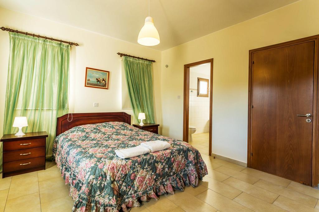 Villa Nikolina Dhrousha Exterior foto