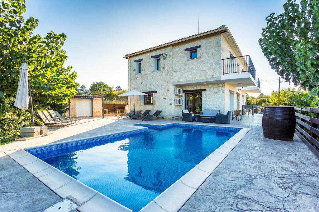 Villa Nikolina Dhrousha Exterior foto